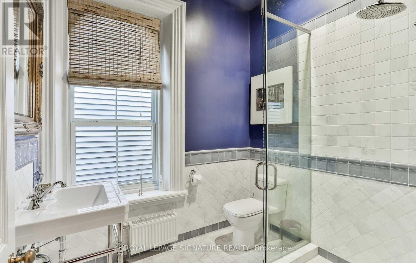 4 Wellesley Place, Toronto (Cabbagetown-South St. James Town), Ontario  M4Y 2K4 - Photo 30 - C12812706