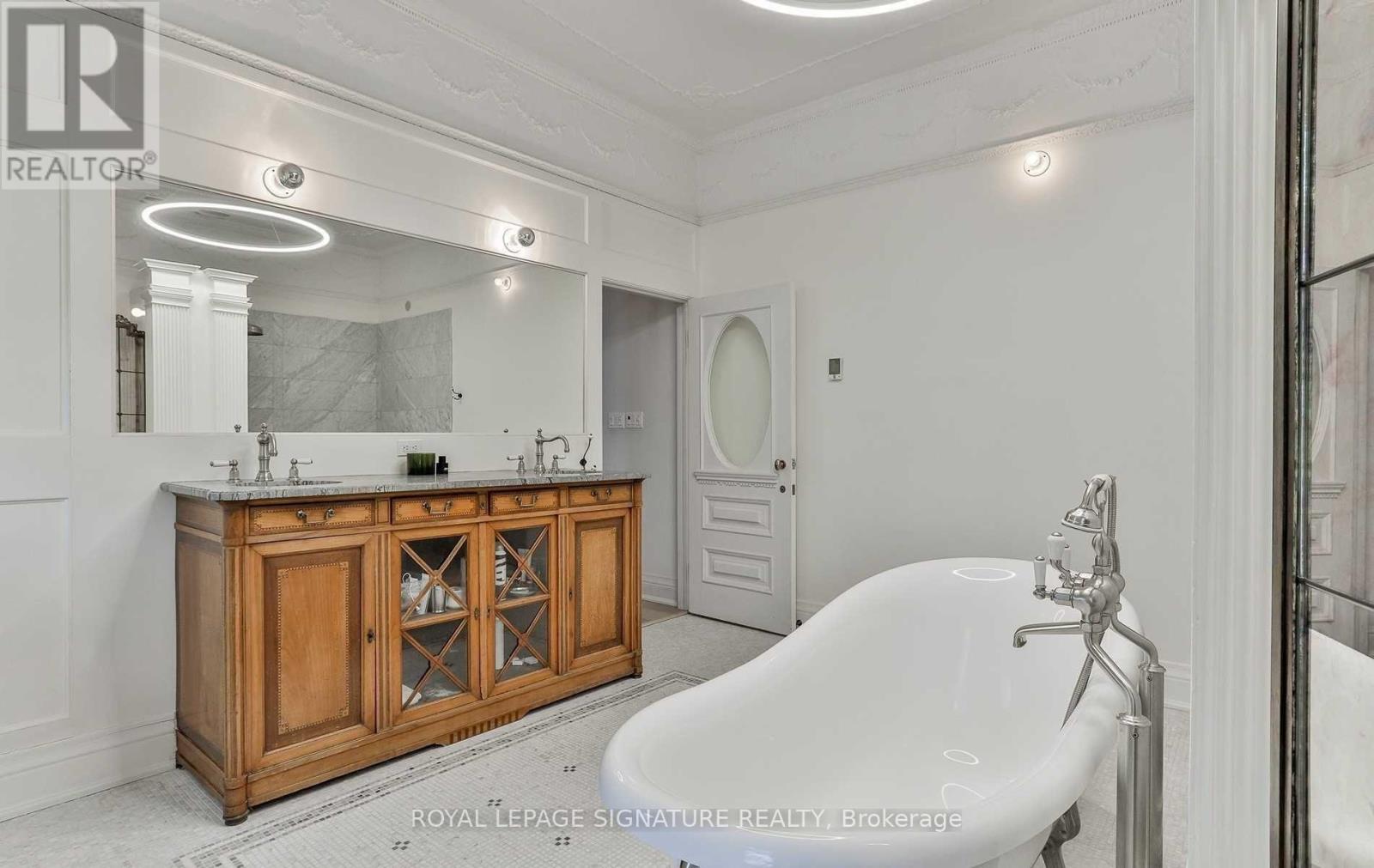 4 Wellesley Place, Toronto (Cabbagetown-South St. James Town), Ontario  M4Y 2K4 - Photo 31 - C12812706