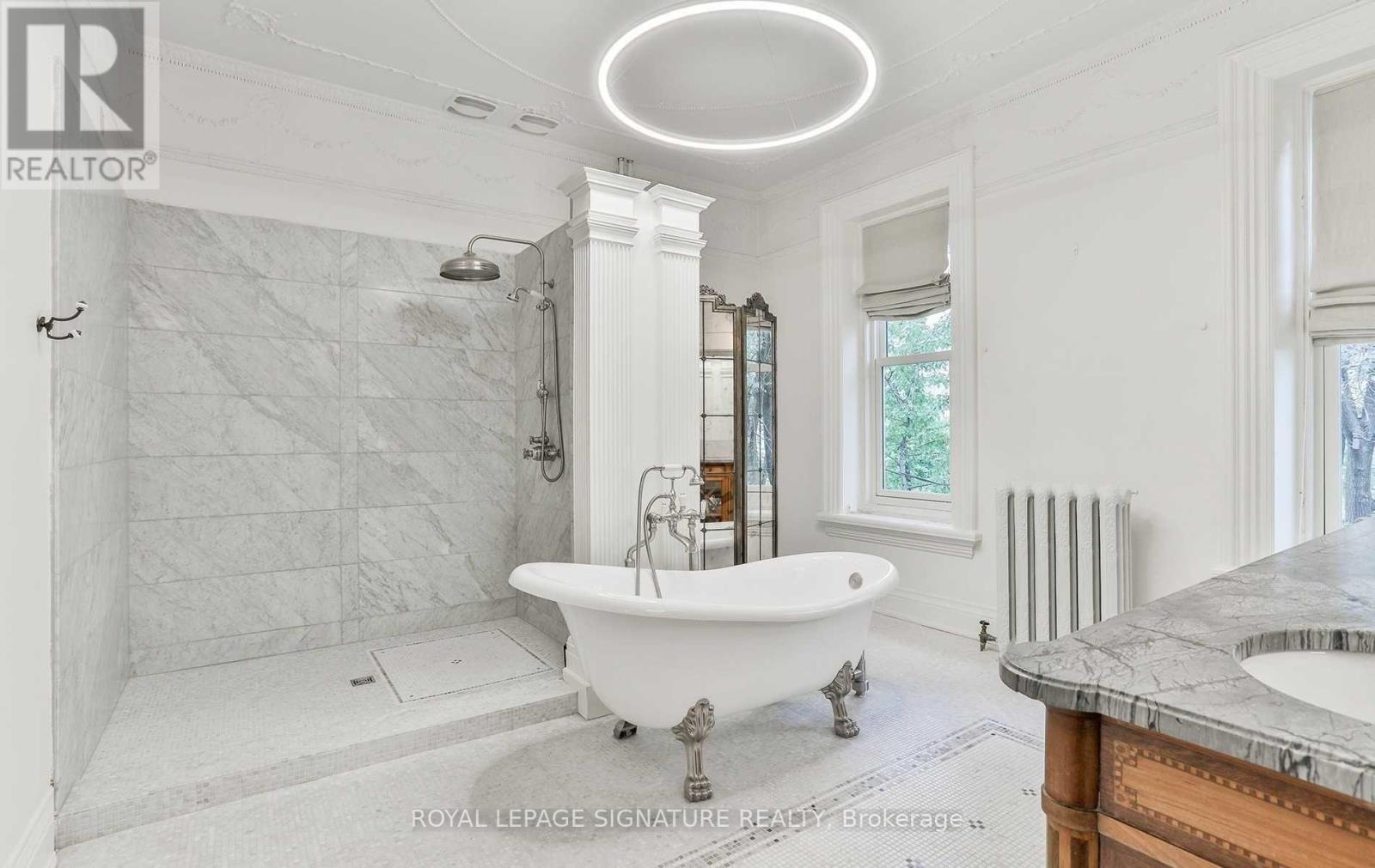 4 Wellesley Place, Toronto (Cabbagetown-South St. James Town), Ontario  M4Y 2K4 - Photo 32 - C12812706