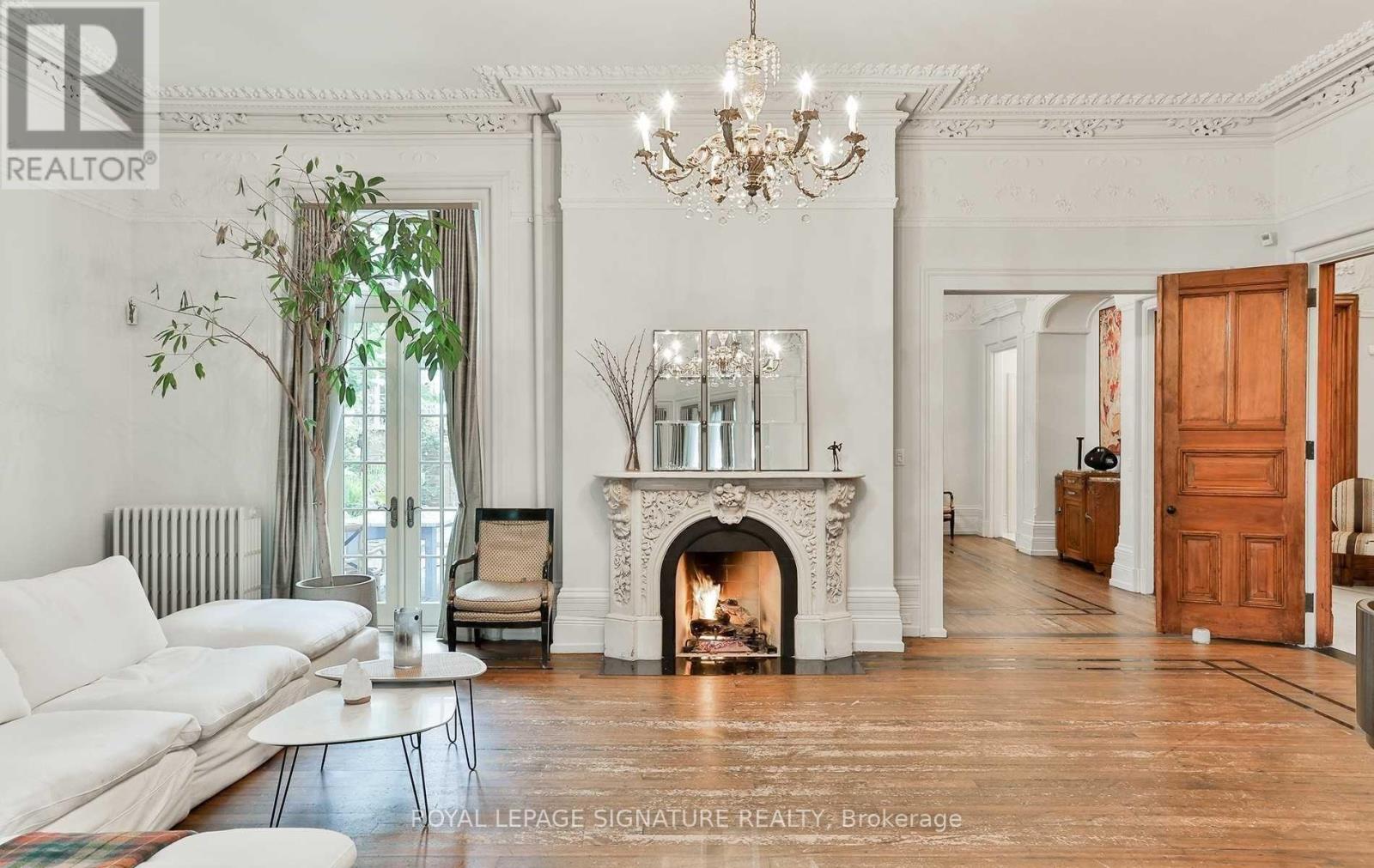 4 Wellesley Place, Toronto (Cabbagetown-South St. James Town), Ontario  M4Y 2K4 - Photo 5 - C12812706