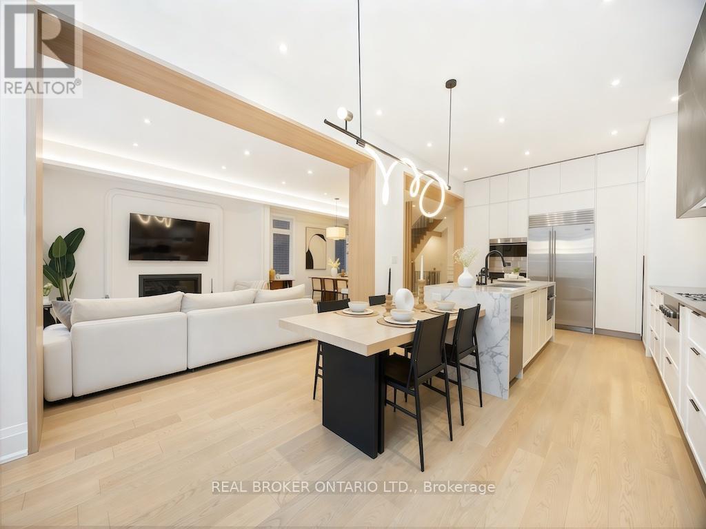 34 Meteorite Street, Richmond Hill, Ontario  L4C 4L9 - Photo 11 - N12790322