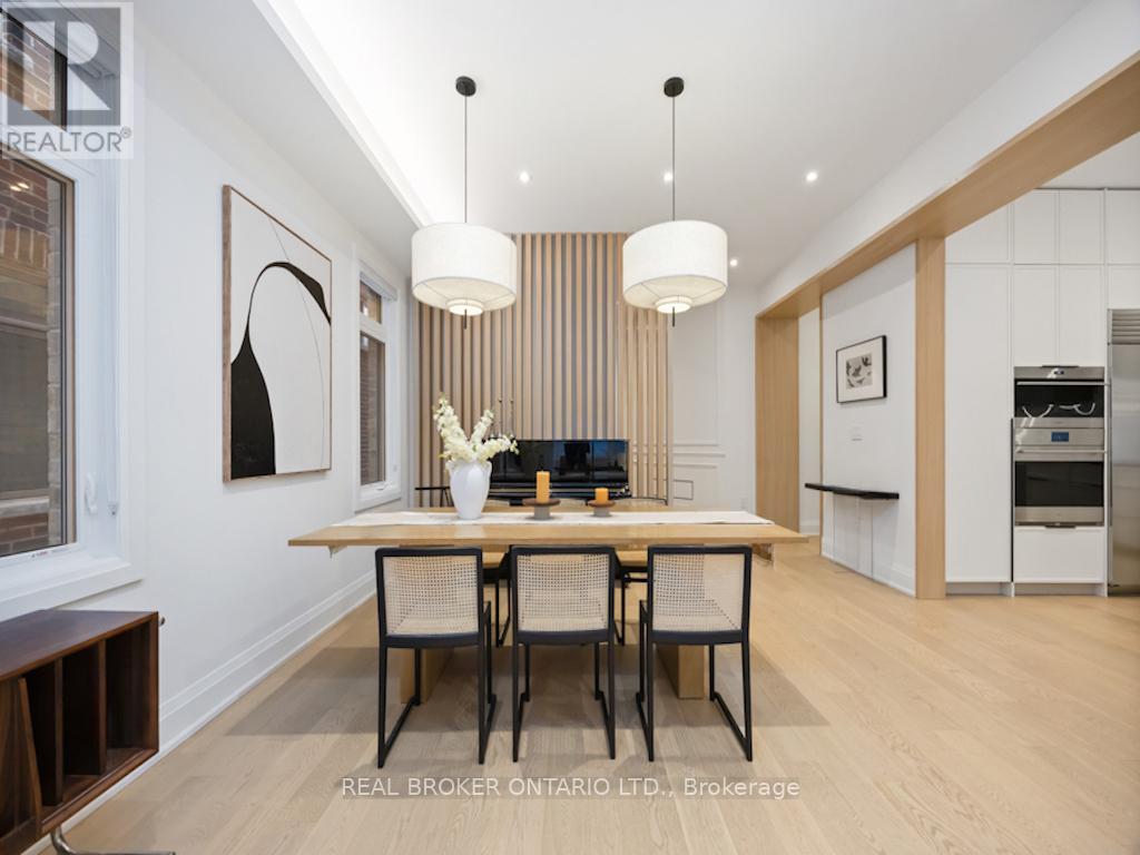 34 Meteorite Street, Richmond Hill, Ontario  L4C 4L9 - Photo 9 - N12790322