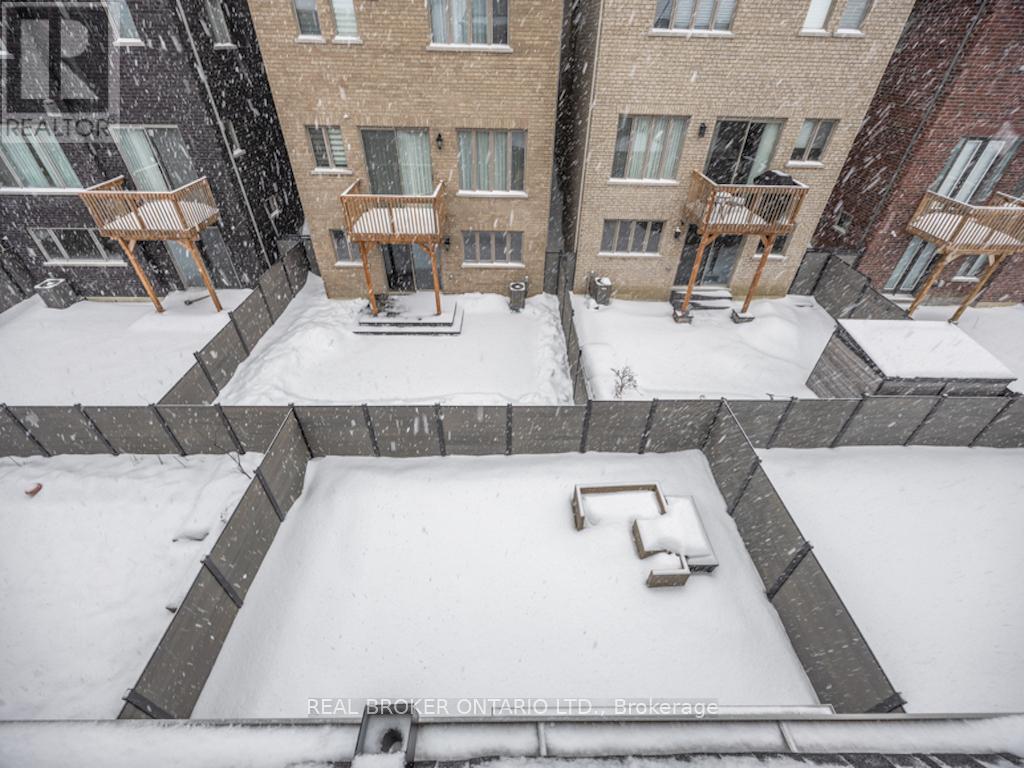 34 Meteorite Street, Richmond Hill, Ontario  L4C 4L9 - Photo 37 - N12790322