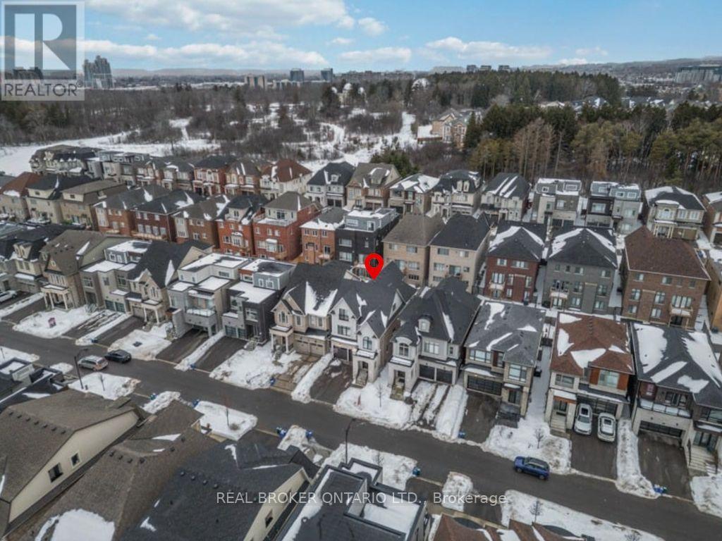 34 Meteorite Street, Richmond Hill, Ontario  L4C 4L9 - Photo 40 - N12790322