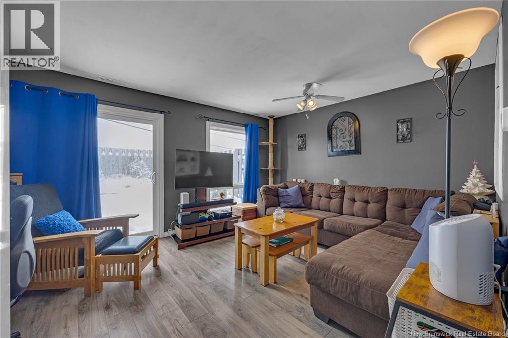 904 Highmeadow Drive, Saint John, New Brunswick  E2J 3V1 - Photo 5 - NB133873