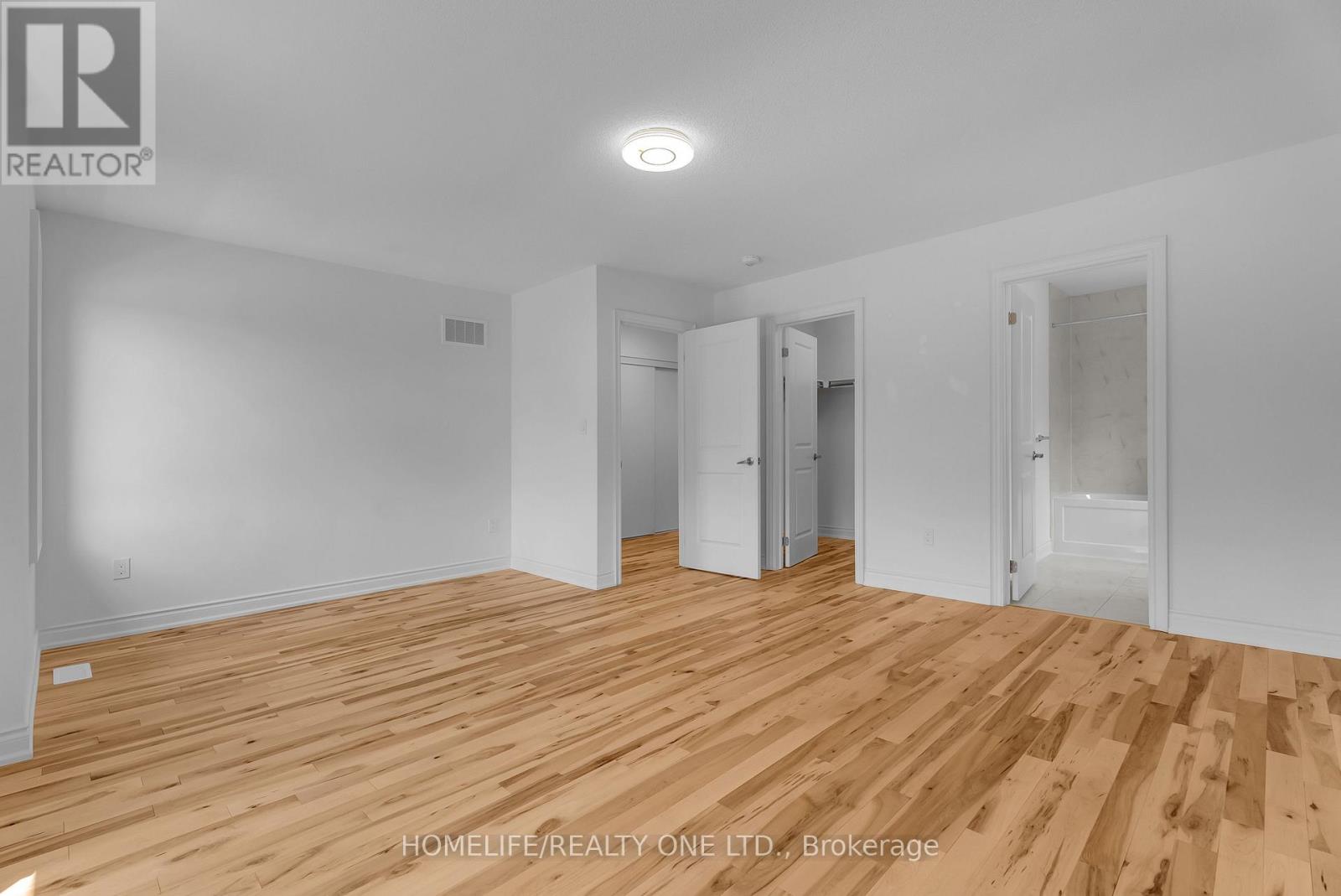 47 Autumn Drive, Wasaga Beach, Ontario  L9Z 0K7 - Photo 7 - S12812734