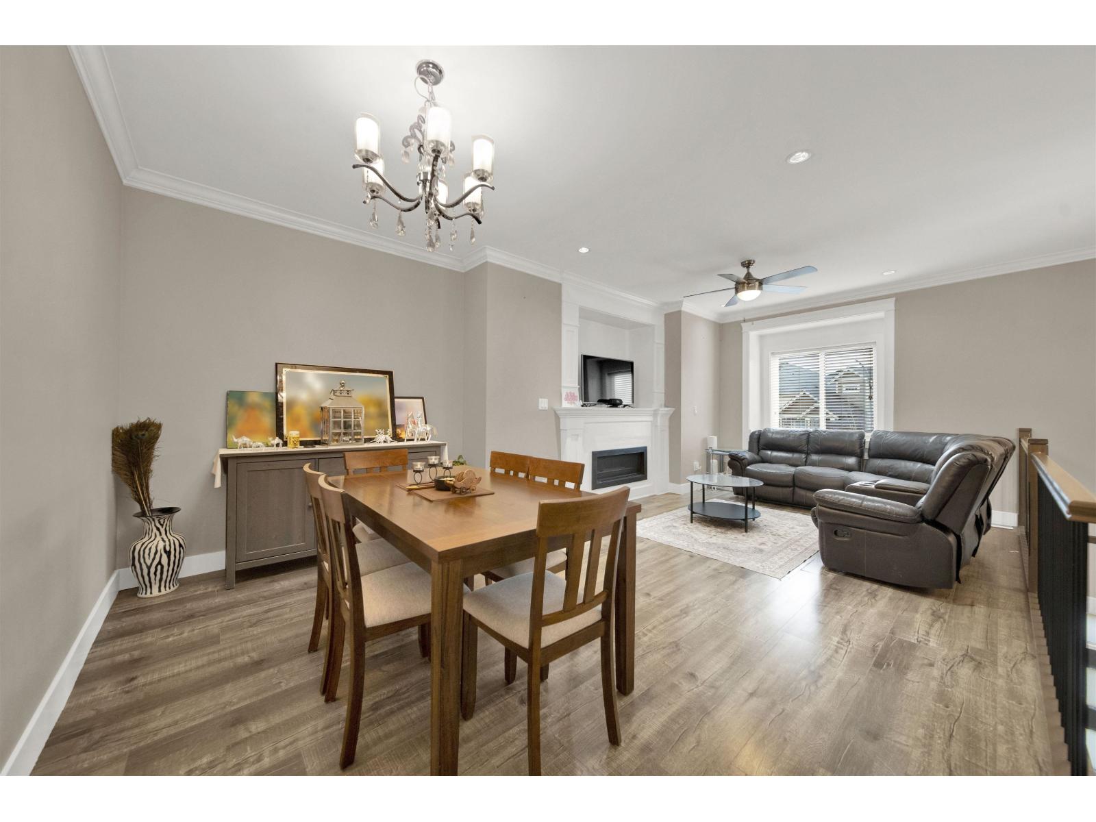 3176 Engineer Crescent, Abbotsford, British Columbia  V4X 0A7 - Photo 4 - R3083275