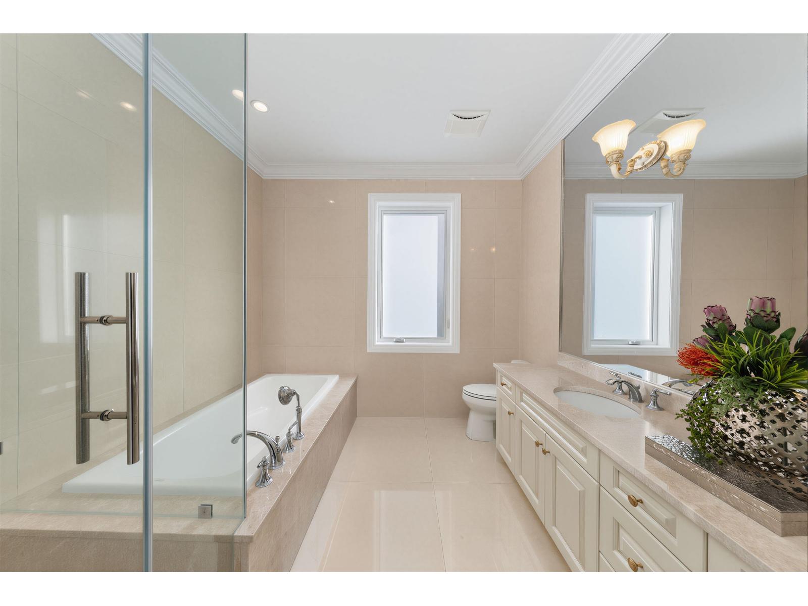 14033 Terry Road, White Rock, British Columbia  V4B 1A2 - Photo 31 - R3088154