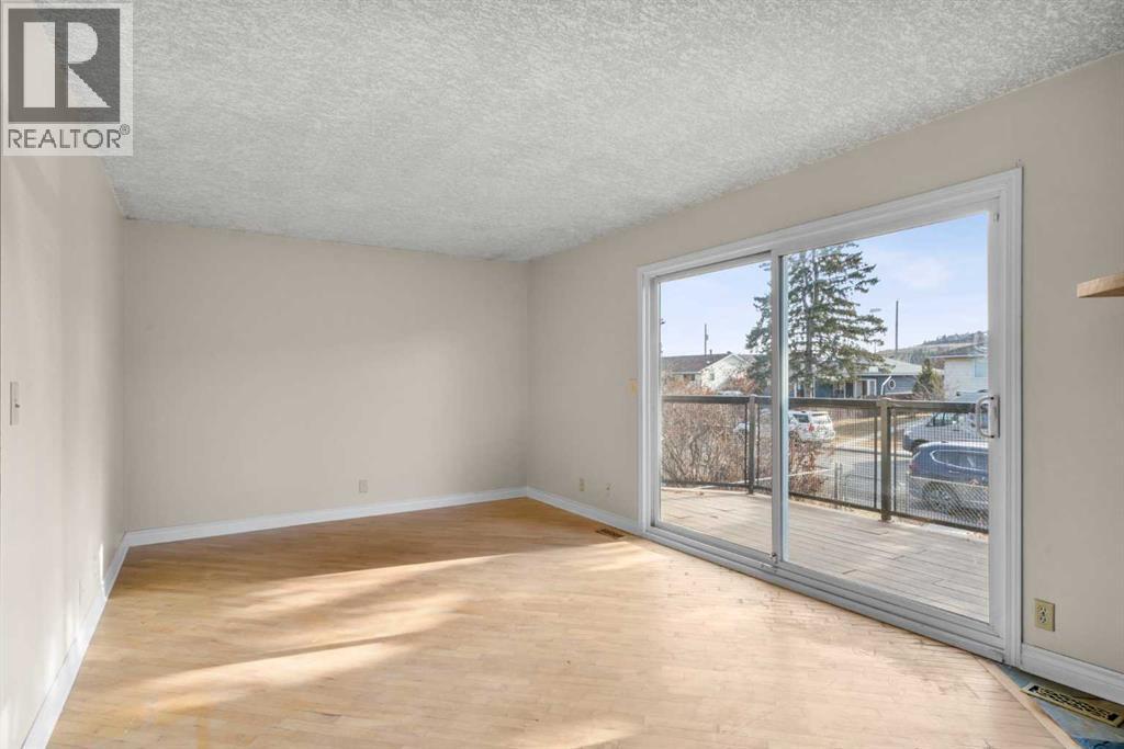 6420 30 Avenue Nw, Calgary, Alberta  T3B 1J7 - Photo 12 - A2286682