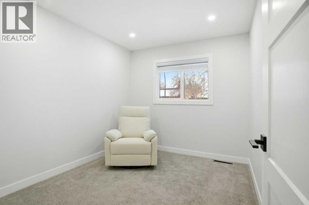 3 Kentish Drive Sw, Calgary, Alberta  T2V 2L4 - Photo 26 - A2286841