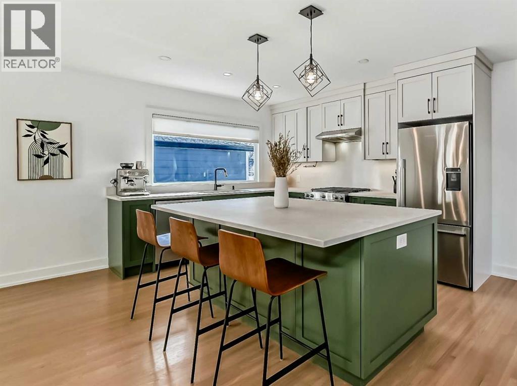 132 Wedgewood Drive Sw, Calgary, Alberta  T3C 3G8 - Photo 3 - A2287120