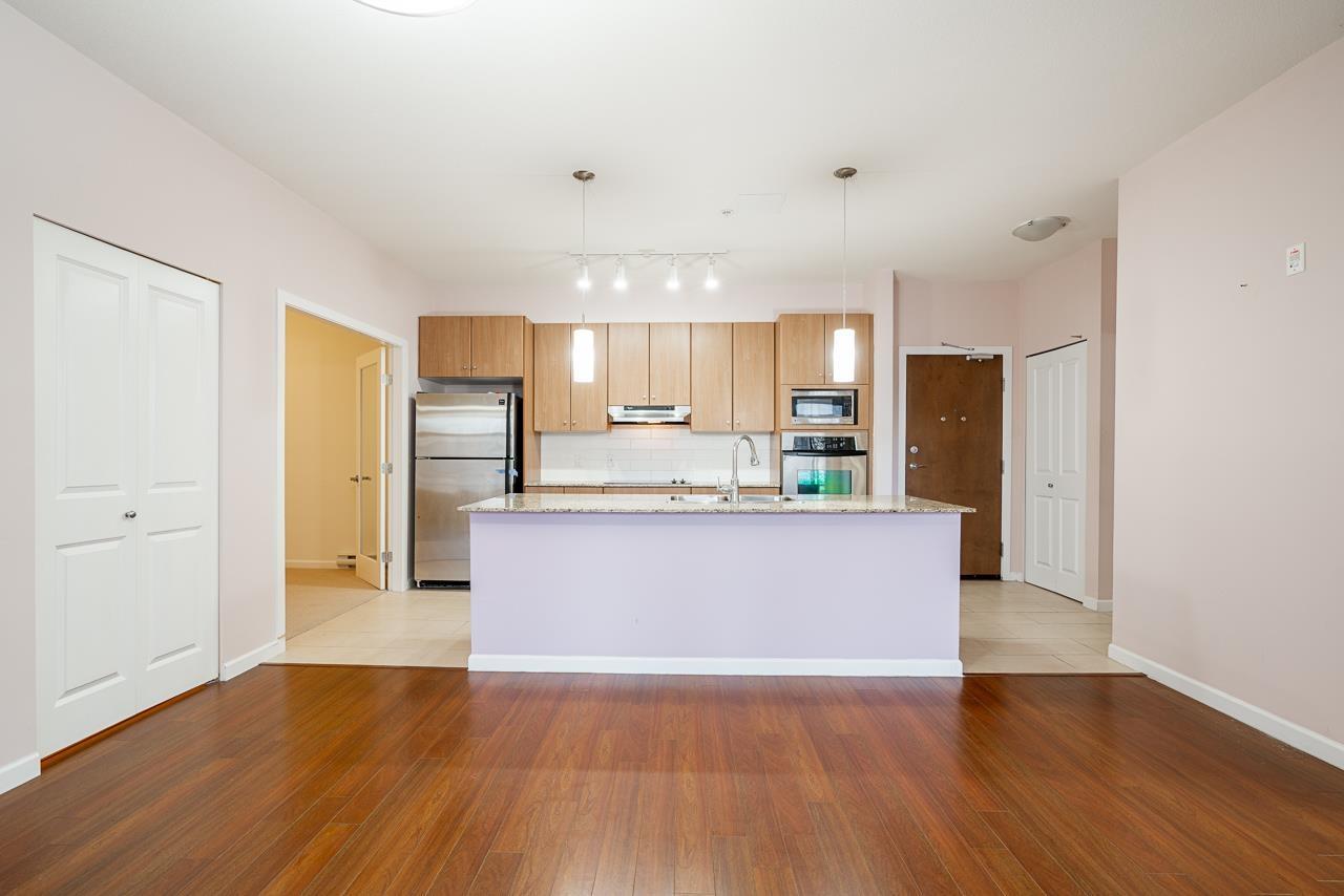 202 15388 101 Avenue, Surrey, British Columbia  V3R 4H1 - Photo 5 - R3092431