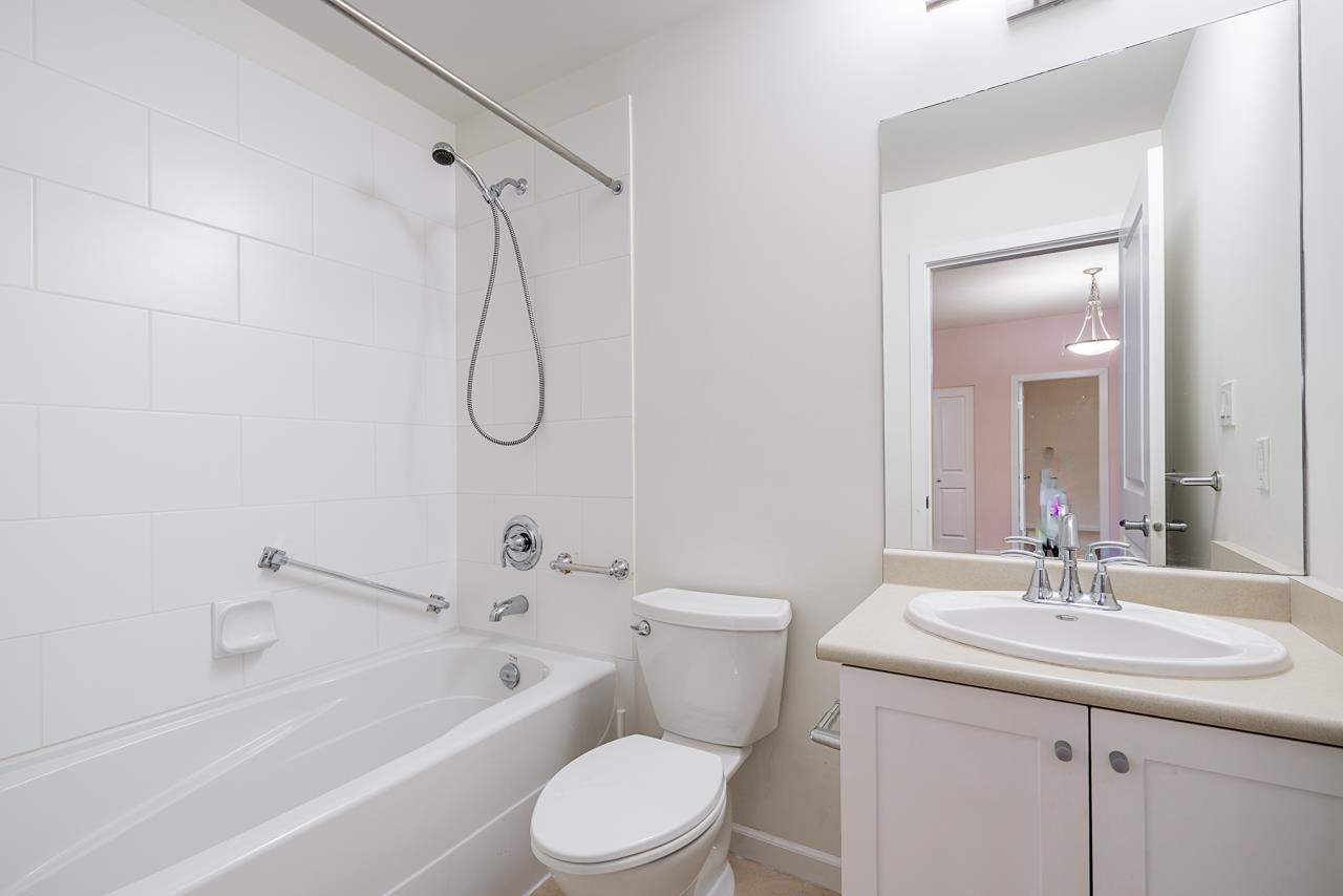 202 15388 101 Avenue, Surrey, British Columbia  V3R 4H1 - Photo 24 - R3092431