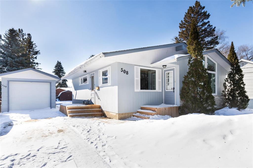 508 Hanover Street, Steinbach, Manitoba  R5G 0J3 - Photo 0 - 202603161