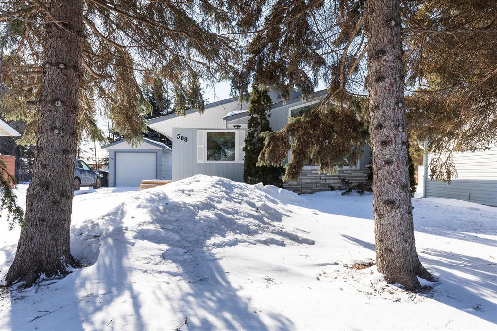 508 Hanover Street, Steinbach, Manitoba  R5G 0J3 - Photo 1 - 202603161