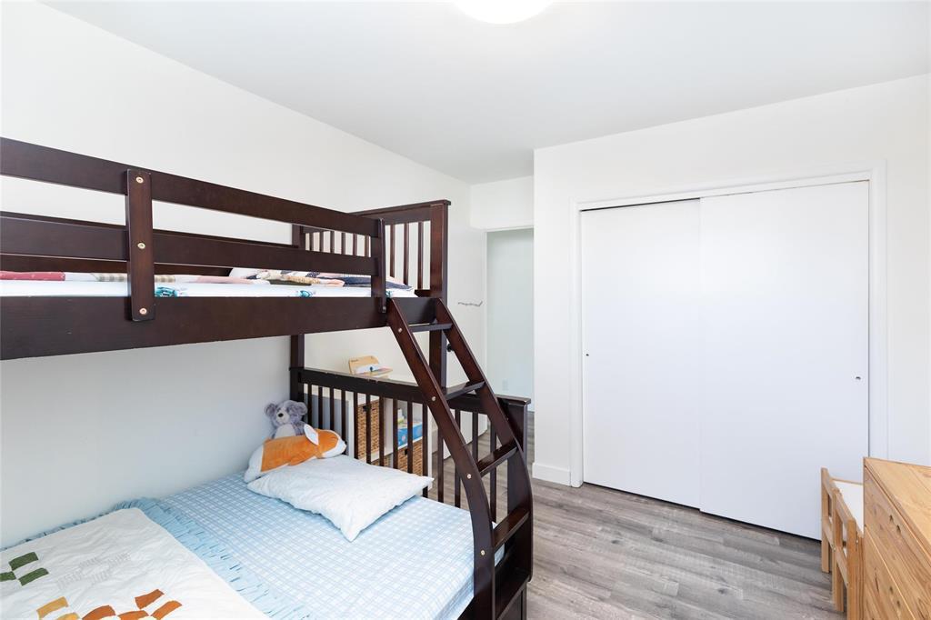 508 Hanover Street, Steinbach, Manitoba  R5G 0J3 - Photo 15 - 202603161