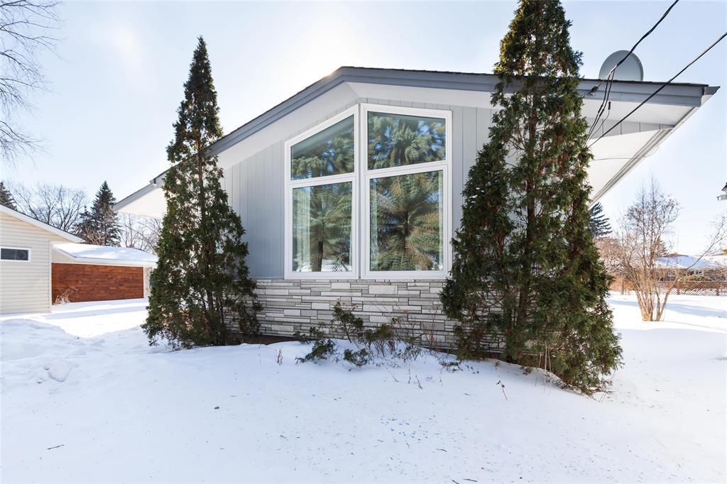 508 Hanover Street, Steinbach, Manitoba  R5G 0J3 - Photo 3 - 202603161