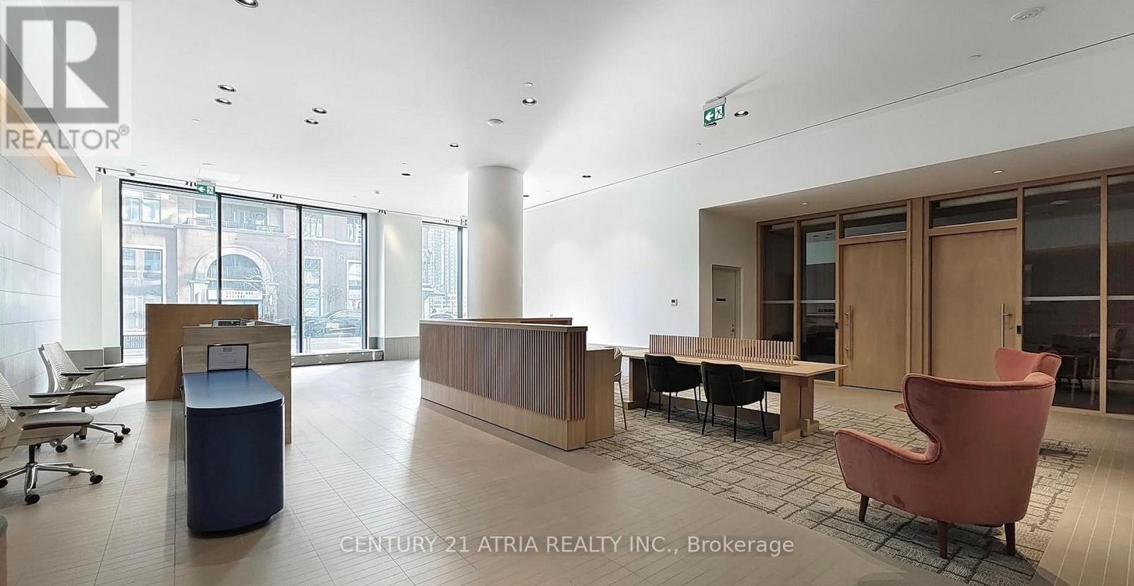 2406 - 395 Square One Drive, Mississauga, Ontario  L5B 0P6 - Photo 24 - W12812662