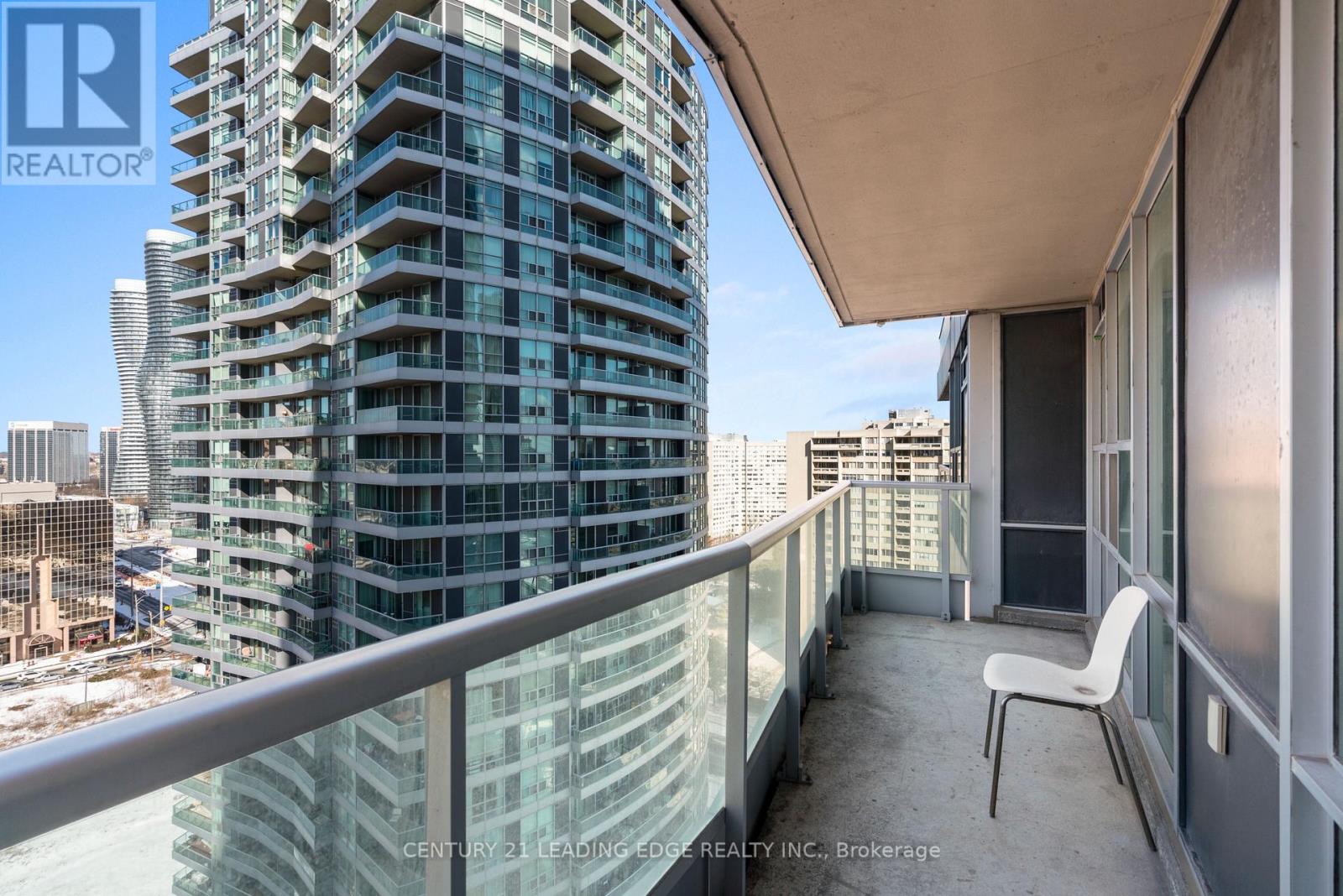 1808 - 33 Elm Drive W, Mississauga, Ontario  L5B 4M2 - Photo 13 - W12812672