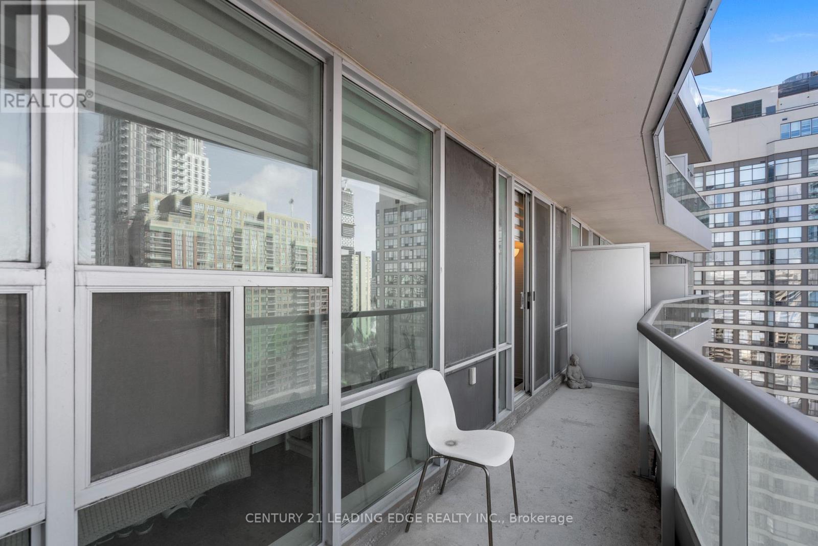 1808 - 33 Elm Drive W, Mississauga, Ontario  L5B 4M2 - Photo 15 - W12812672