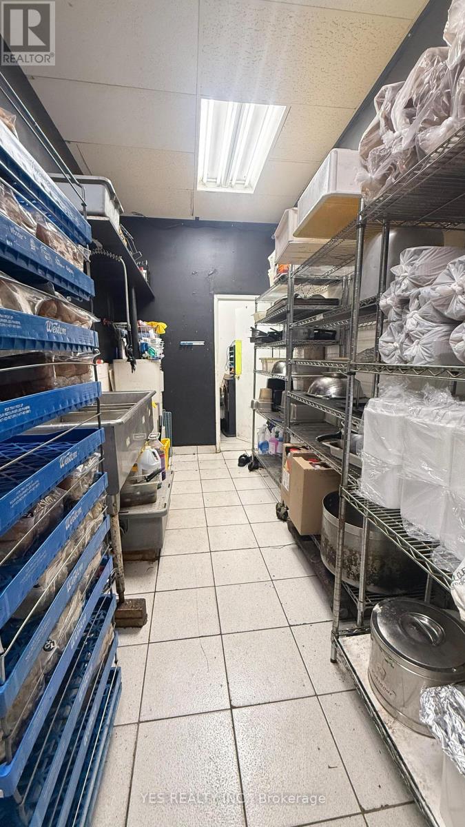 3260 Lake Shore Boulevard, Toronto (Long Branch), Ontario  M8V 1M4 - Photo 14 - W12812714