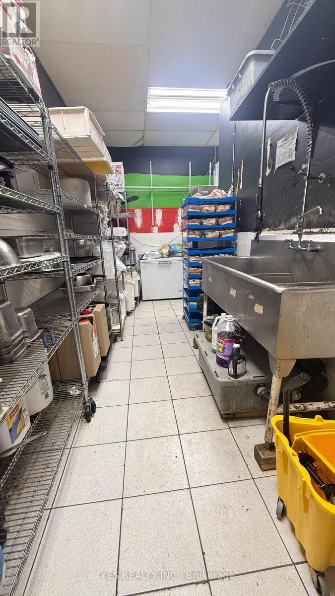 3260 Lake Shore Boulevard, Toronto (Long Branch), Ontario  M8V 1M4 - Photo 20 - W12812714