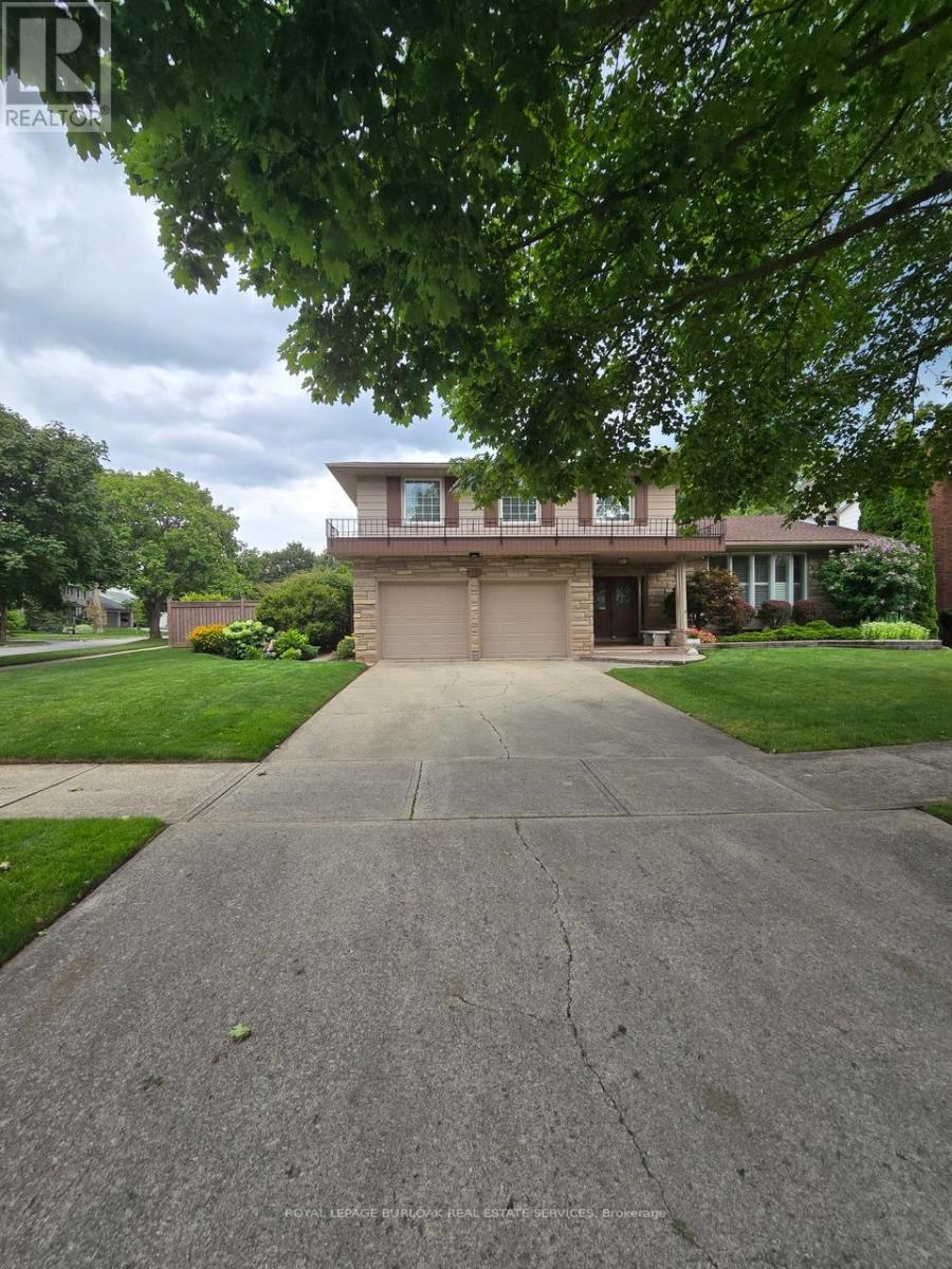 311 Glen Afton Drive, Burlington, Ontario  L7L 1G8 - Photo 2 - W12812726