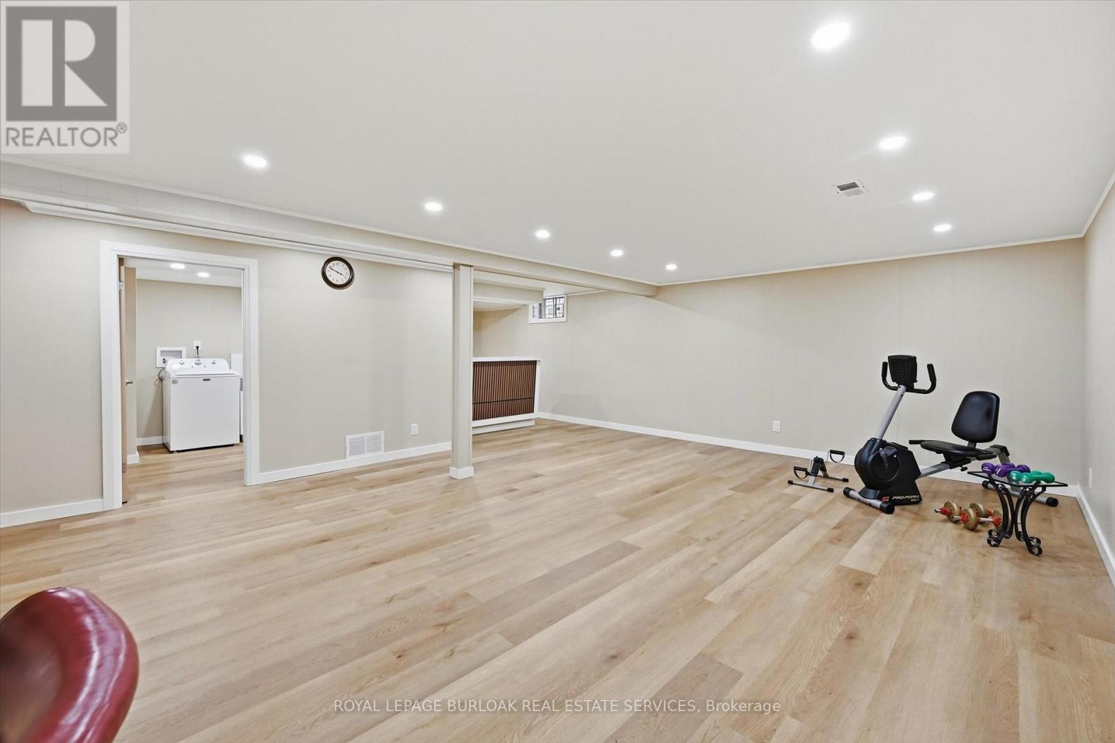 311 Glen Afton Drive, Burlington, Ontario  L7L 1G8 - Photo 41 - W12812726