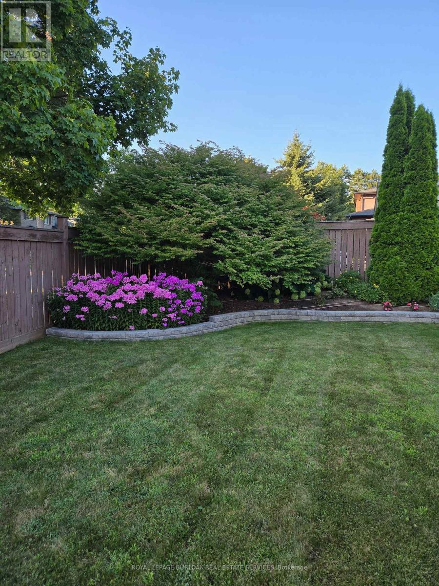 311 Glen Afton Drive, Burlington, Ontario  L7L 1G8 - Photo 47 - W12812726