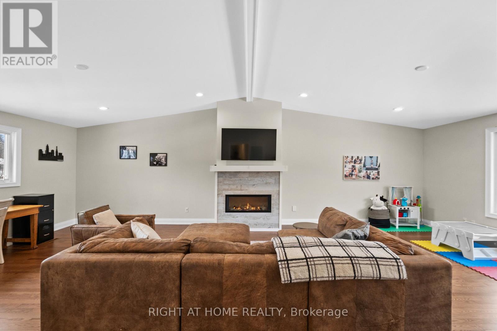 41 Amberly Boulevard, Hamilton, Ontario  L9G 3R9 - Photo 23 - X12812666