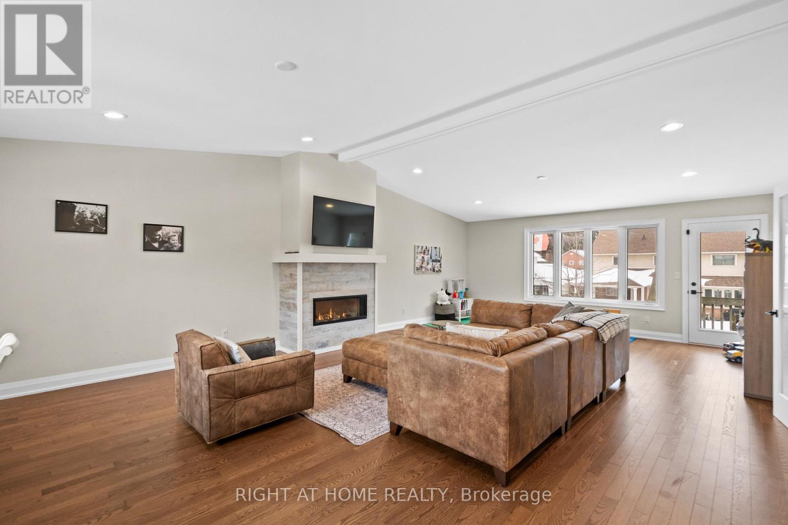 41 Amberly Boulevard, Hamilton, Ontario  L9G 3R9 - Photo 24 - X12812666