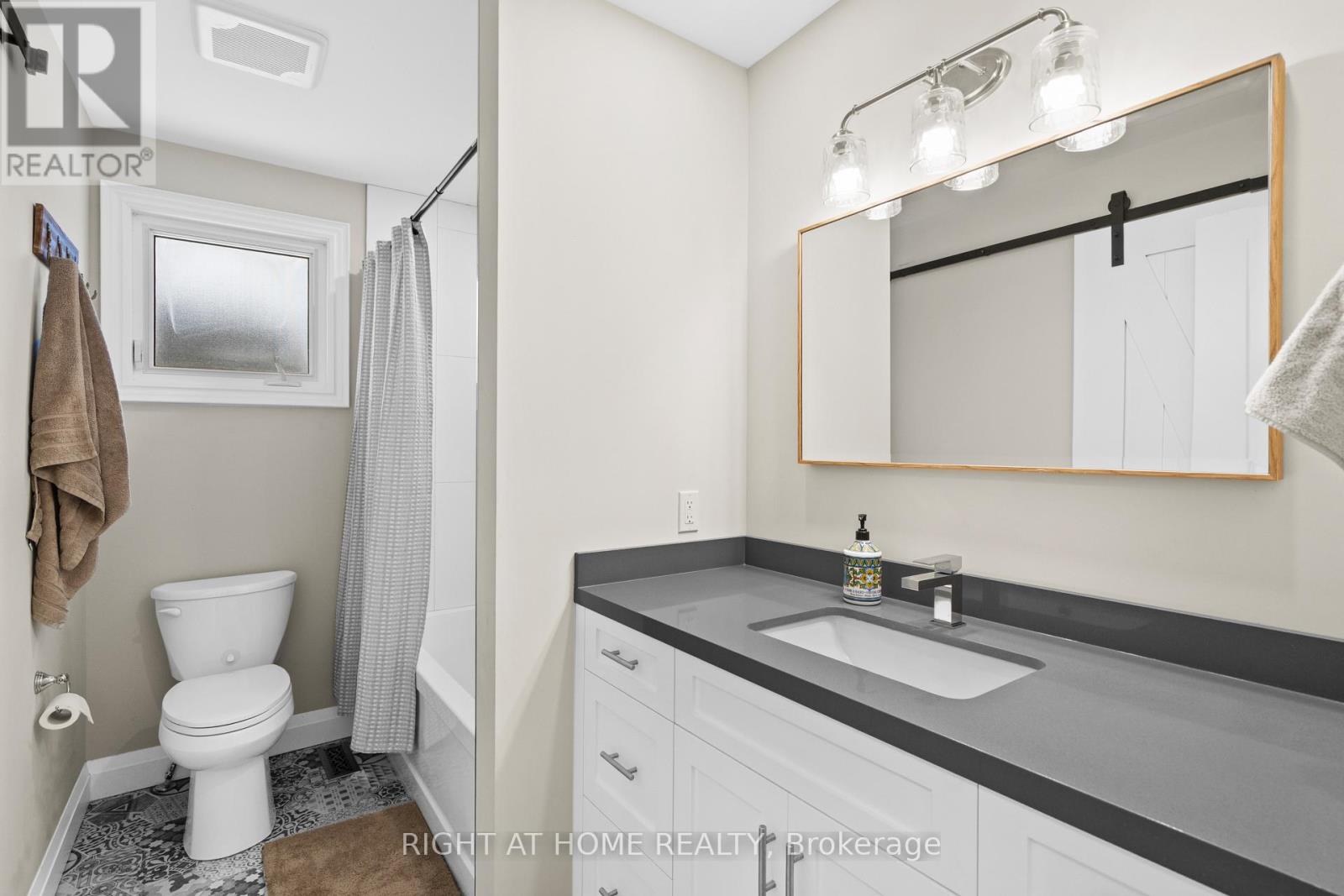 41 Amberly Boulevard, Hamilton, Ontario  L9G 3R9 - Photo 33 - X12812666