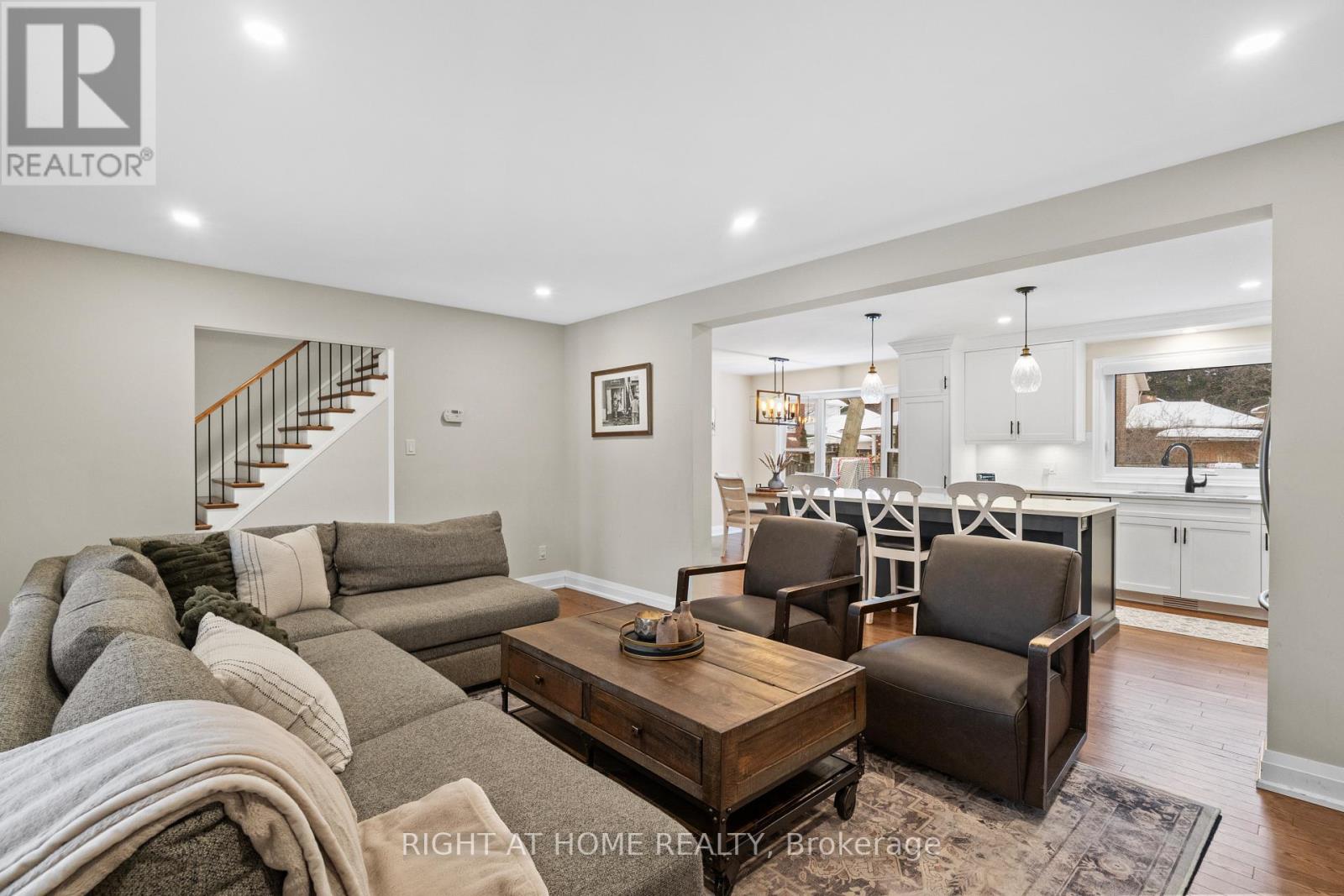 41 Amberly Boulevard, Hamilton, Ontario  L9G 3R9 - Photo 7 - X12812666