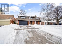 41 AMBERLY BOULEVARD, Hamilton, Ontario