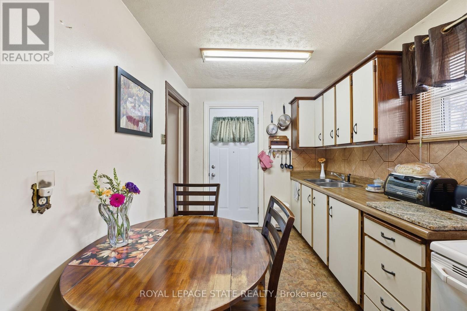 298 Sanatorium Road, Hamilton, Ontario  L9C 2A2 - Photo 12 - X12812688