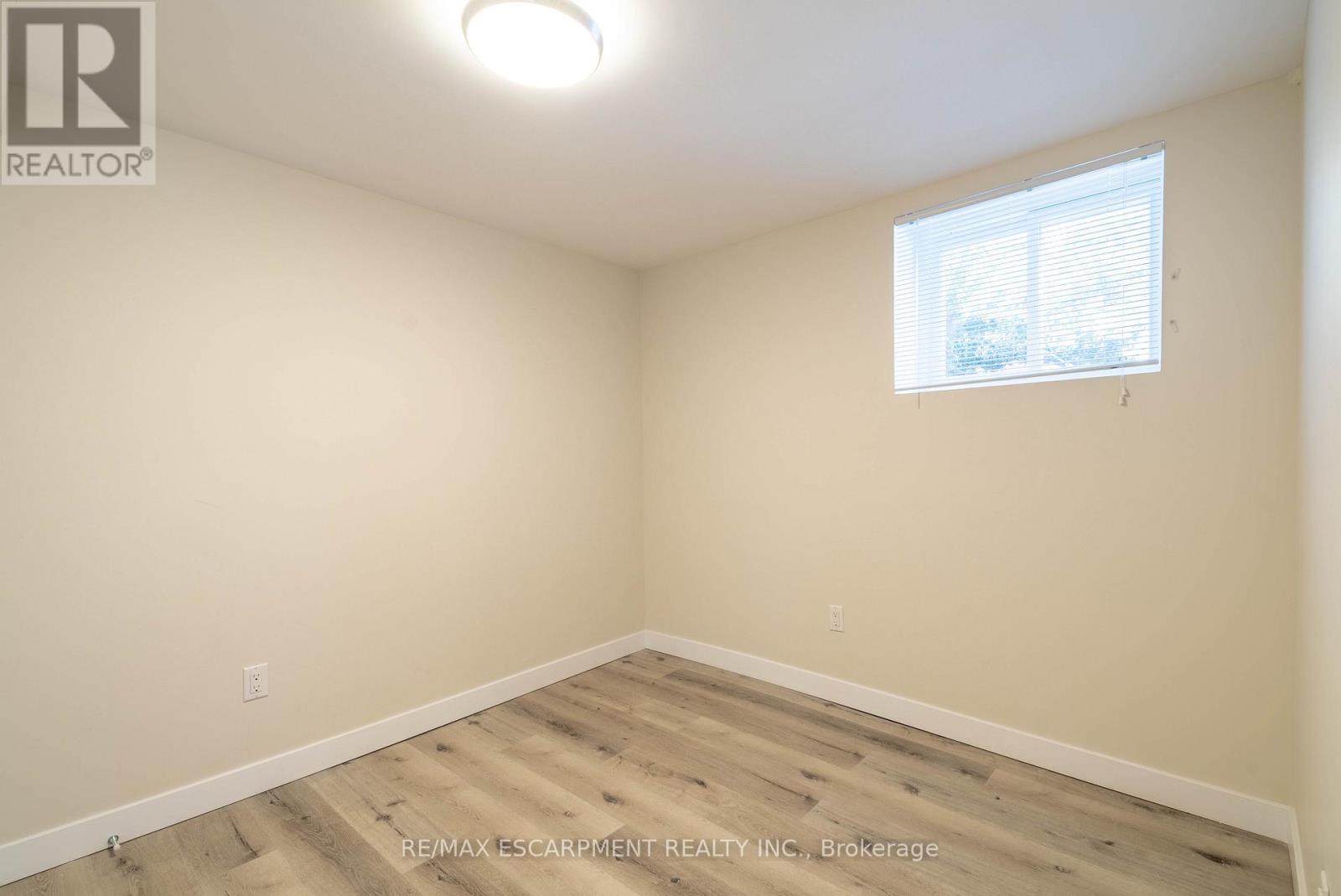 2 - 196 Upper Paradise Road, Hamilton, Ontario  L9C 5B9 - Photo 10 - X12812700