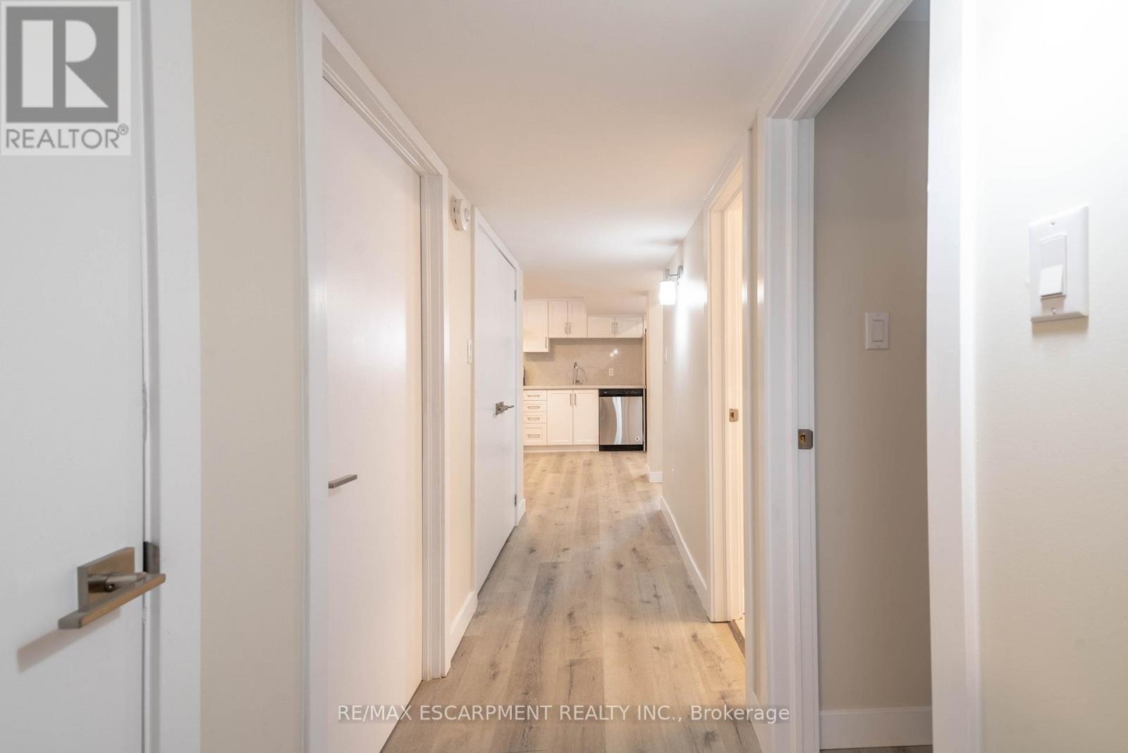 2 - 196 Upper Paradise Road, Hamilton, Ontario  L9C 5B9 - Photo 12 - X12812700