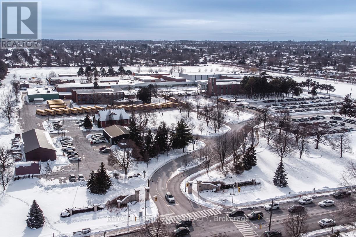 92 Auchmar Road, Hamilton, Ontario  L9C 1C5 - Photo 44 - X12812724