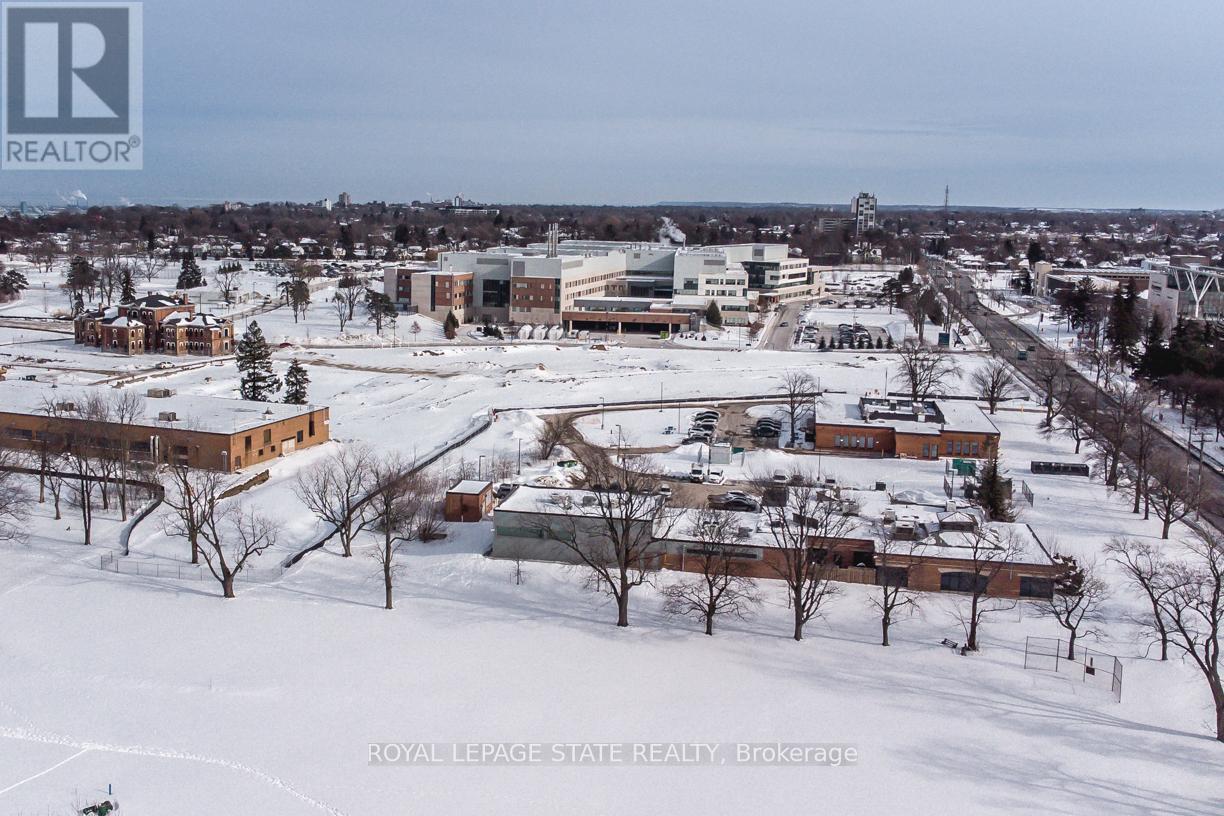 92 Auchmar Road, Hamilton, Ontario  L9C 1C5 - Photo 46 - X12812724