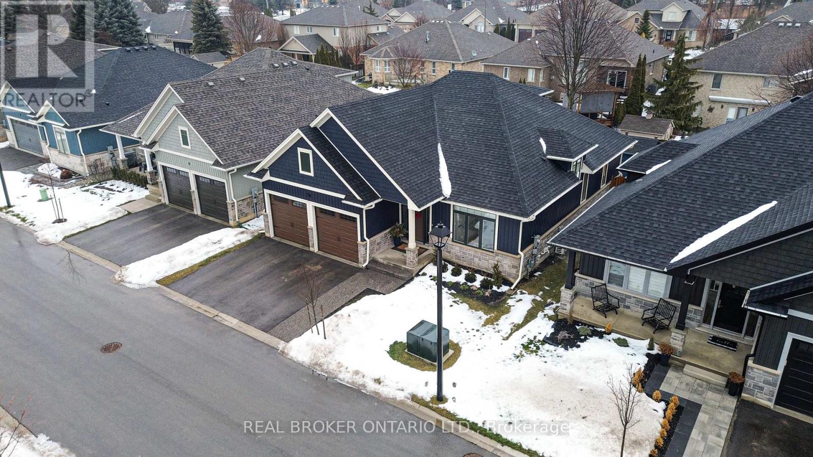 11 - 68 Cedar Street, Brant, Ontario  N3L 0L4 - Photo 28 - X12812728