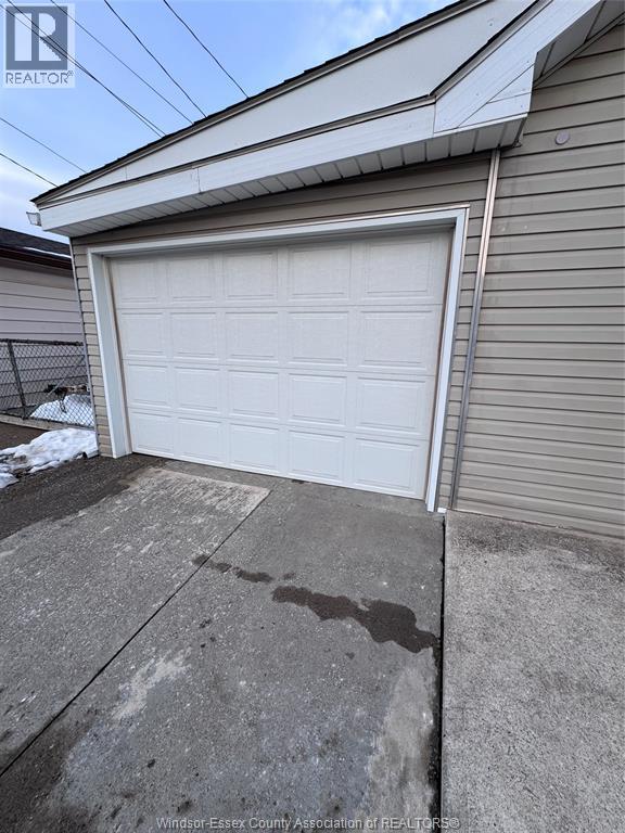 1527 Pierre, Windsor, Ontario N8X 4P6 - Photo 17 - 26003219