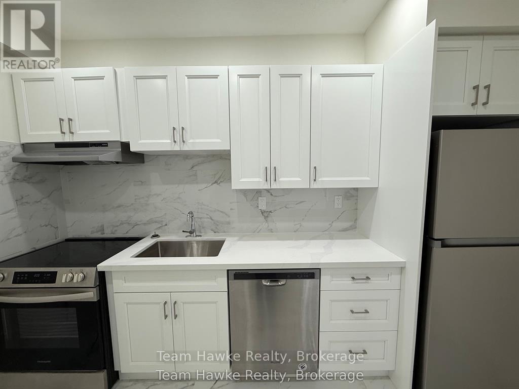 13 - 521 Bay Street, Midland, Ontario  L4R 1L2 - Photo 3 - S12812760