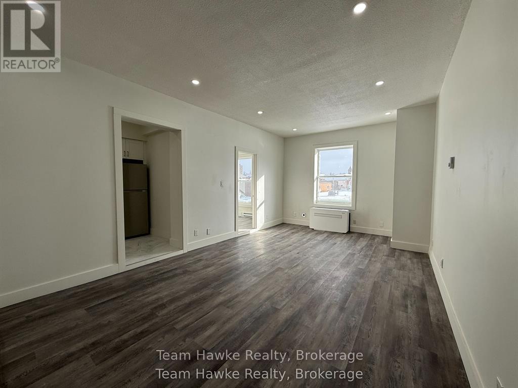 13 - 521 Bay Street, Midland, Ontario  L4R 1L2 - Photo 8 - S12812760