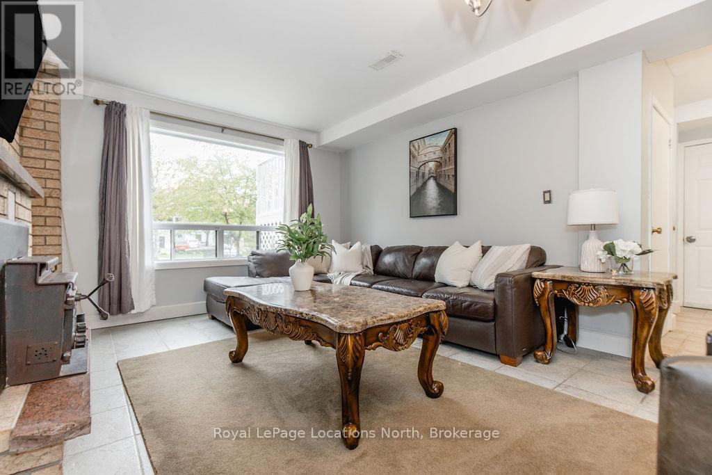 3 51st Street, Wasaga Beach, Ontario  L9Z 1X5 - Photo 24 - S12812862