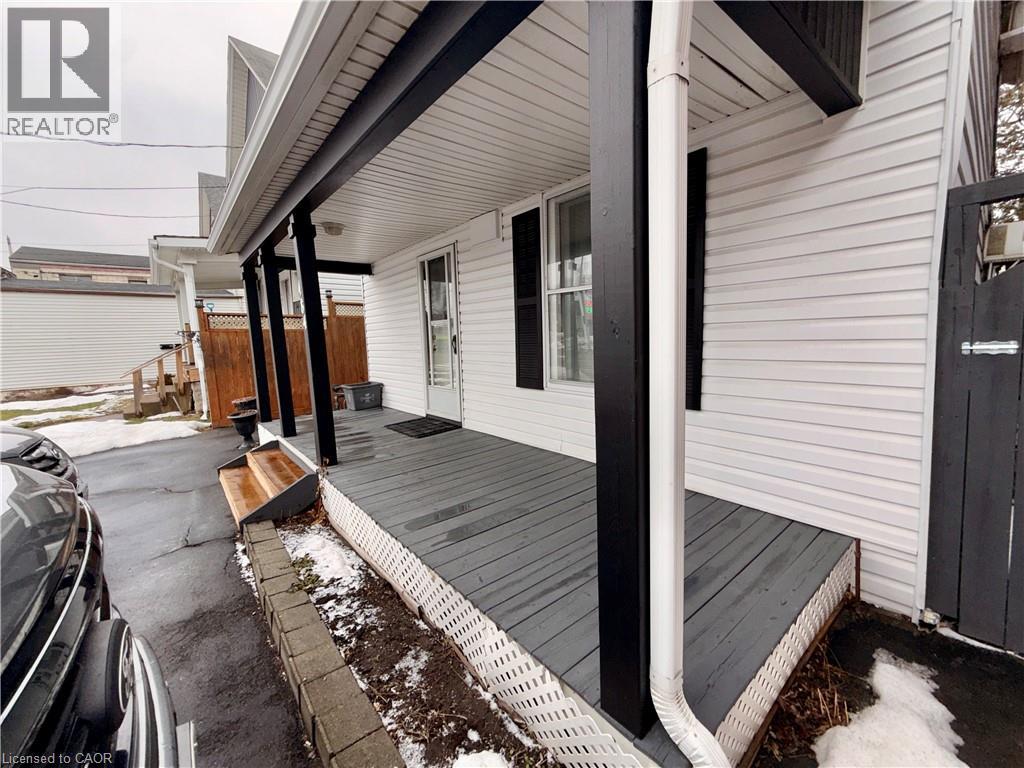 484 East Main Street, Welland, Ontario  L3B 3X6 - Photo 2 - 40807062