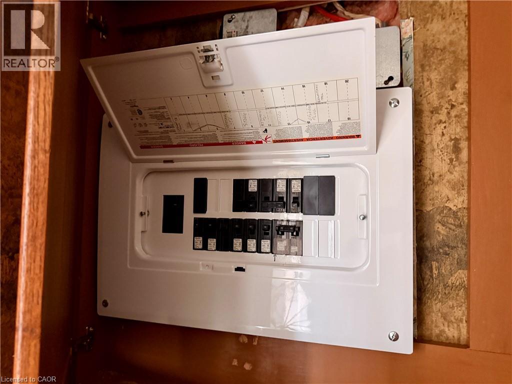 484 East Main Street, Welland, Ontario  L3B 3X6 - Photo 8 - 40807062