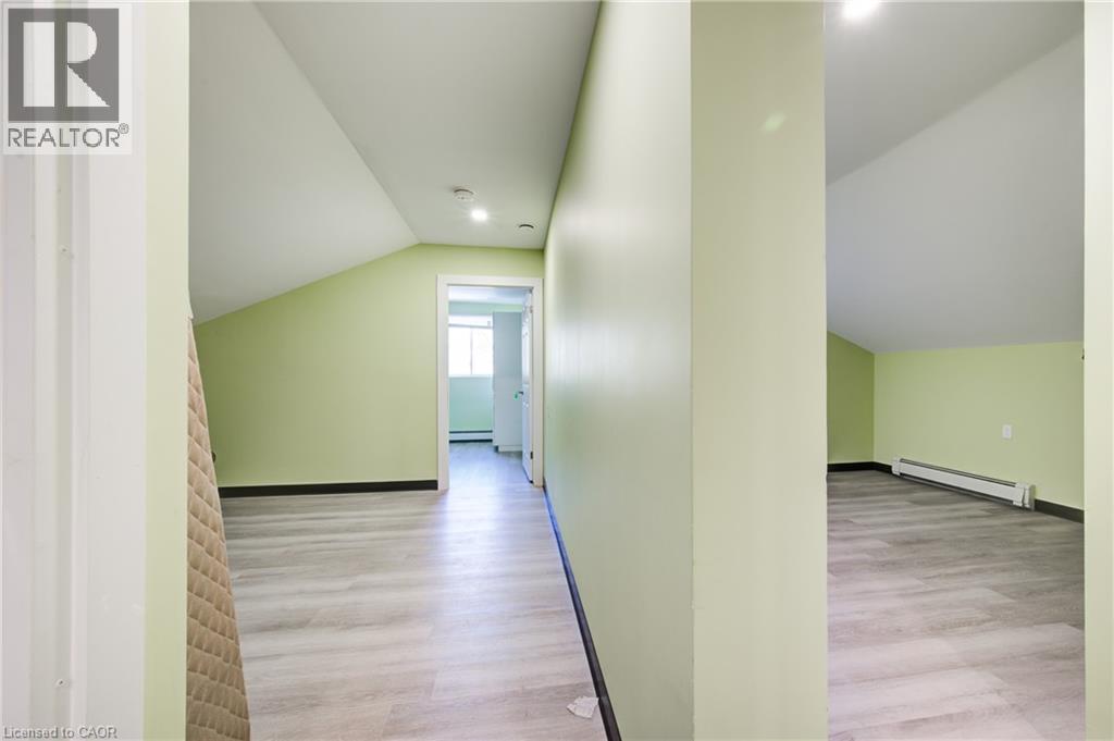 Photo 36 of 49 for 5 Front Street