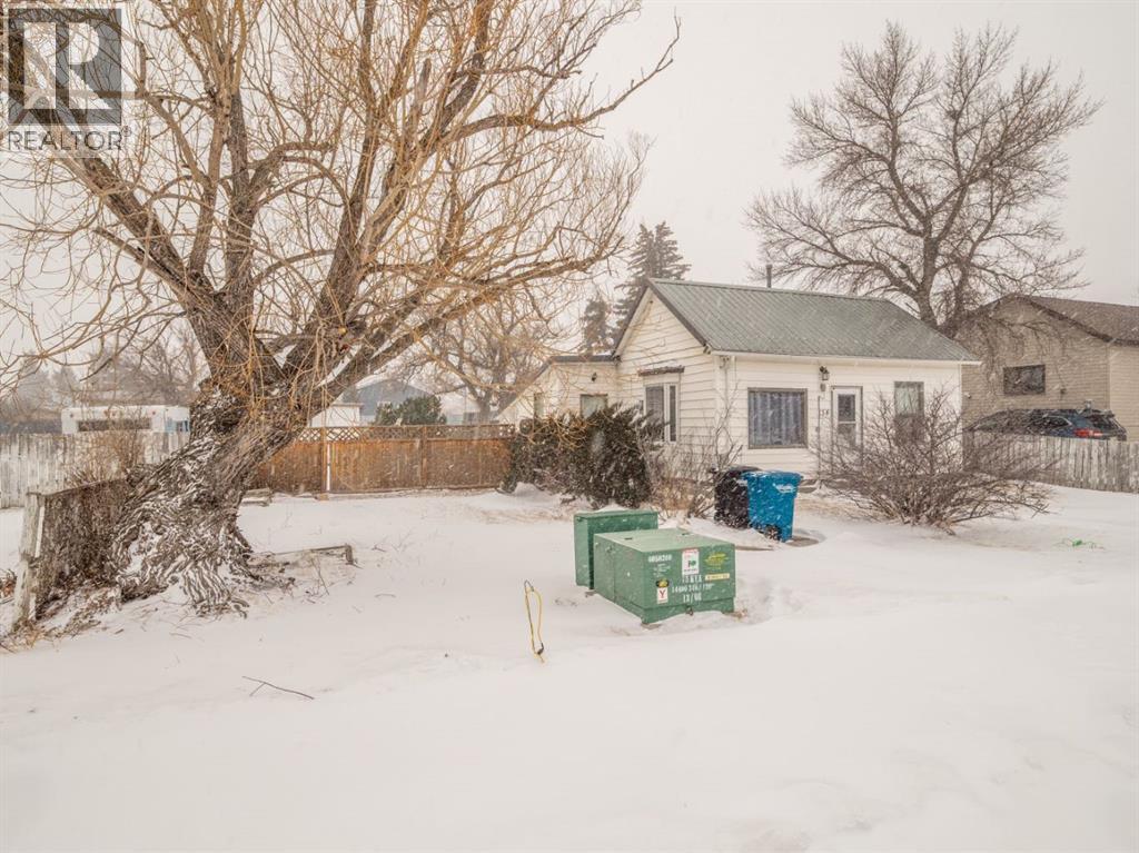 134 20 Street, Fort Macleod, Alberta  T0L 0Z0 - Photo 4 - A2287194