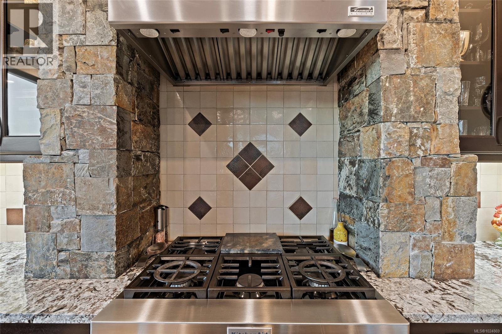 7343 Lakefront Pl, Lake Cowichan, British Columbia  V0R 2G1 - Photo 23 - 1024869