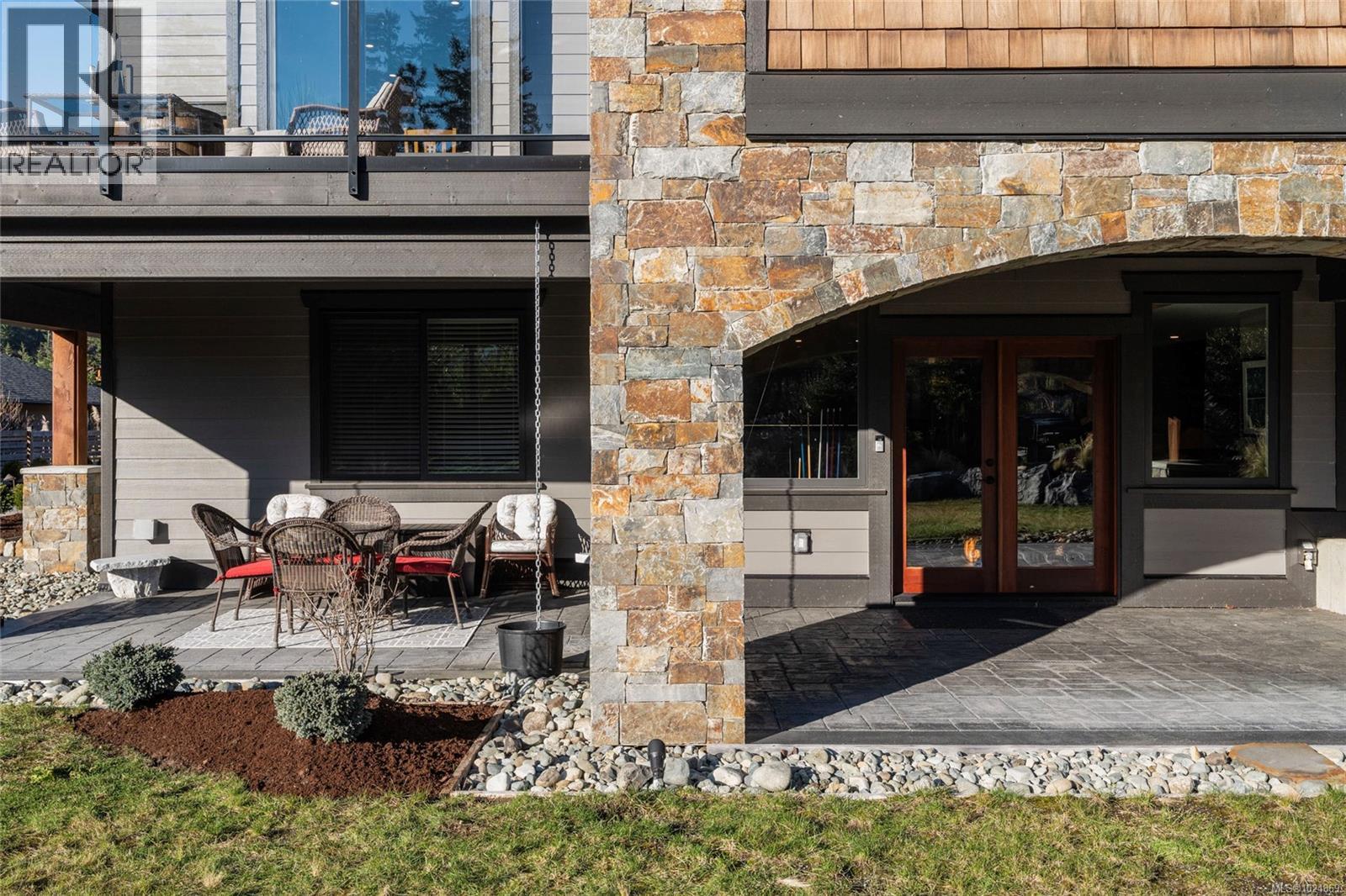 7343 Lakefront Pl, Lake Cowichan, British Columbia  V0R 2G1 - Photo 63 - 1024869